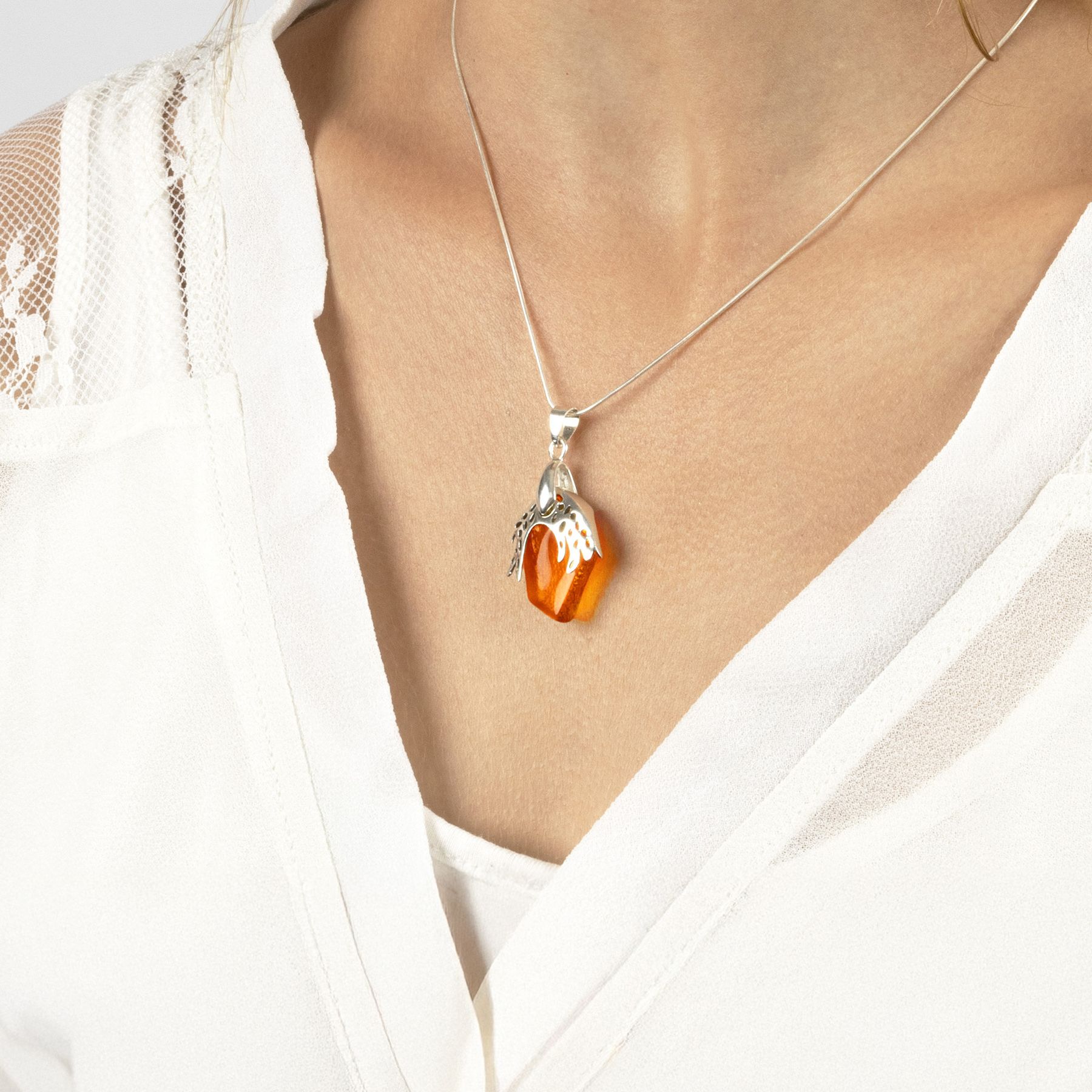 Collier orange